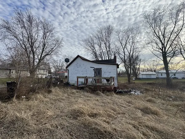 105 Howarth ST, Bryant, IL 61519