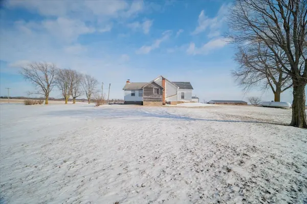 1243 E 1675 North RD, Danvers, IL 61732