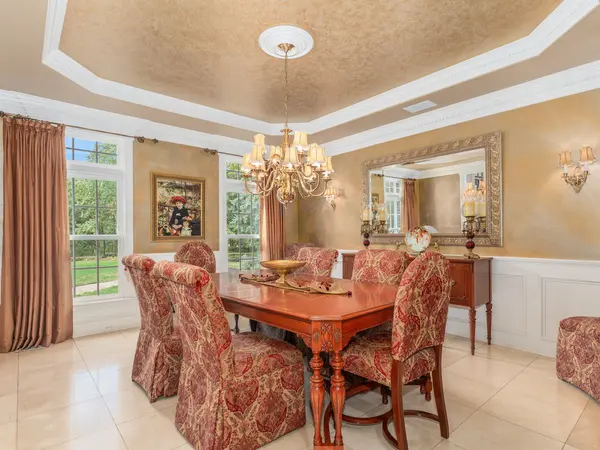 3N071 Campton Woods DR, Campton Hills, IL 60119