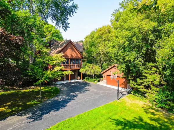608 N Maple ST, Prospect Heights, IL 60070