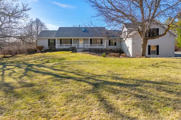 10901 Gasch RD, Harvard, IL 60033