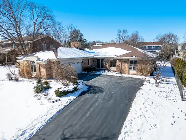 8348 Walredon AVE, Burr Ridge, IL 60527