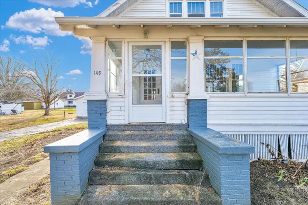 149 E Bond ST, Bement, IL 61813