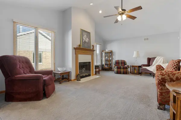 19629 Cambridge DR, Mokena, IL 60448