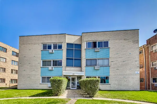 8203 NILES CENTER RD #3B, Skokie, IL 60077