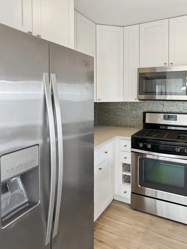 1783 Vermont DR #-, Elk Grove Village, IL 60007