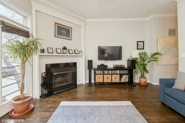743 N Wood ST, Chicago, IL 60622
