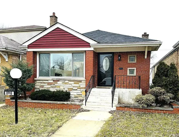 8948 S Crandon AVE, Chicago, IL 60617
