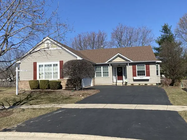 407 LAKE CT, Oswego, IL 60543