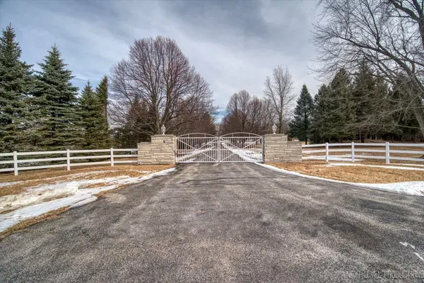 49W226 Jericho RD, Big Rock, IL 60511
