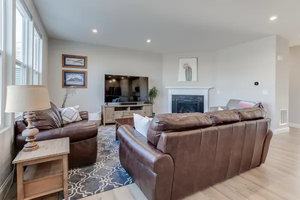 3070 Semple WAY, Mundelein, IL 60060