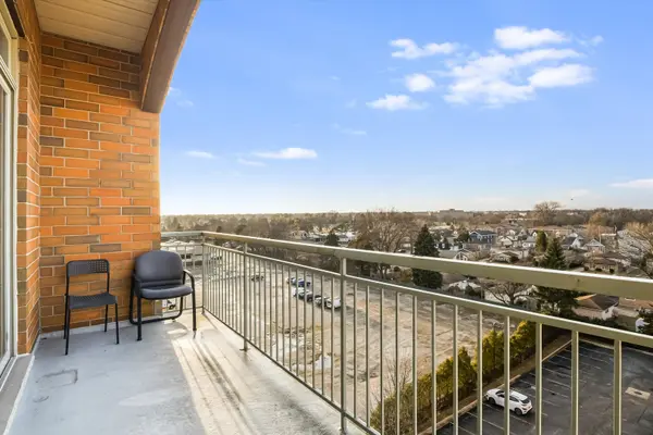6807 N Milwaukee AVE #709, Niles, IL 60714