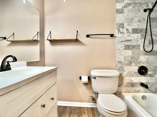 337 N Carter ST #203 Palatine, IL 60067
