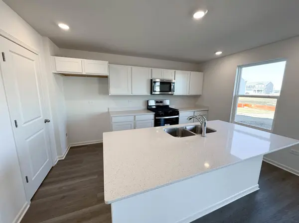 3509 Sarah DR, Zion, IL 60099