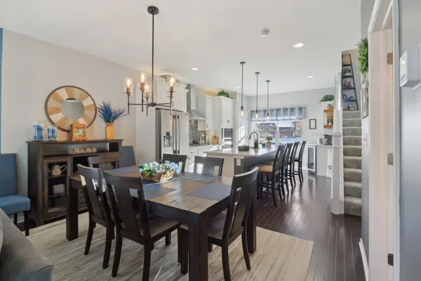 146 S Myrtle AVE, Villa Park, IL 60181