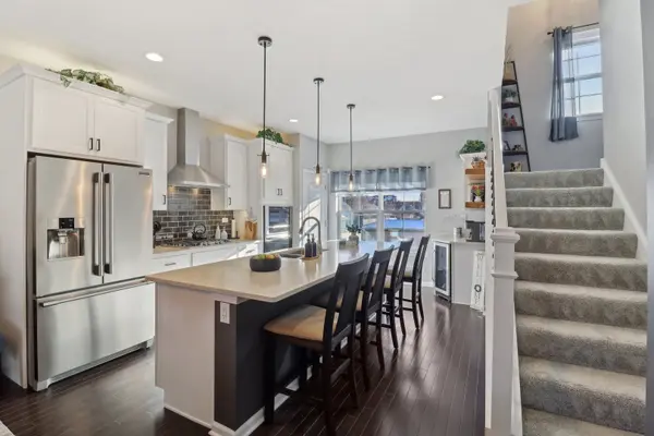 146 S Myrtle AVE, Villa Park, IL 60181