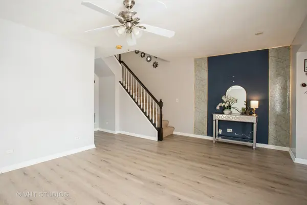2992 Dorothy DR, Aurora, IL 60504