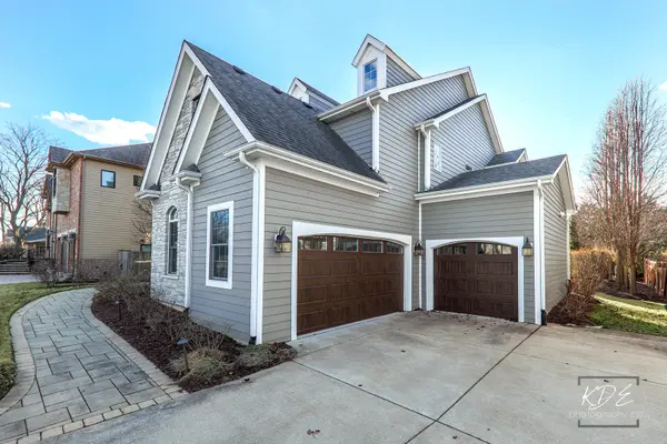 657 S Loomis ST, Naperville, IL 60540