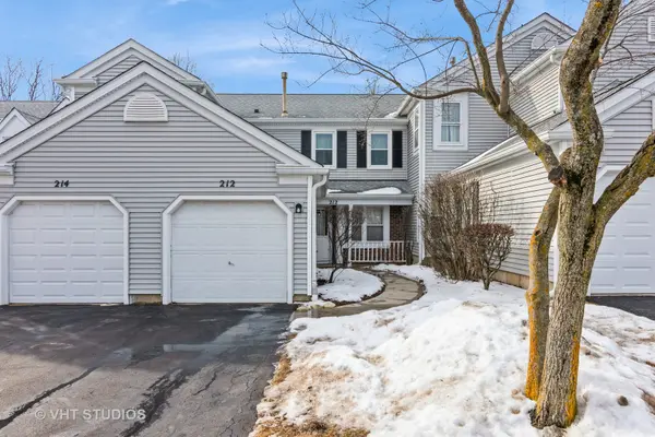 212 UNIVERSITY LN, Elk Grove Village, IL 60007