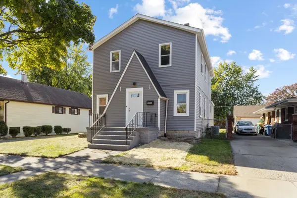 4530 Wenonah AVE, Forest View, IL 60402