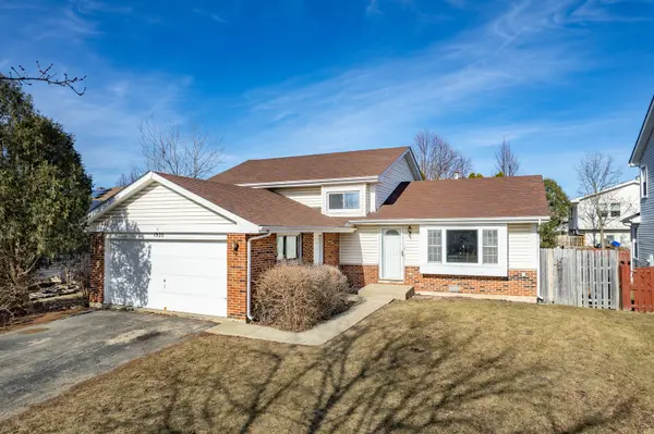 1928 Sequoia DR, Hanover Park, IL 60133