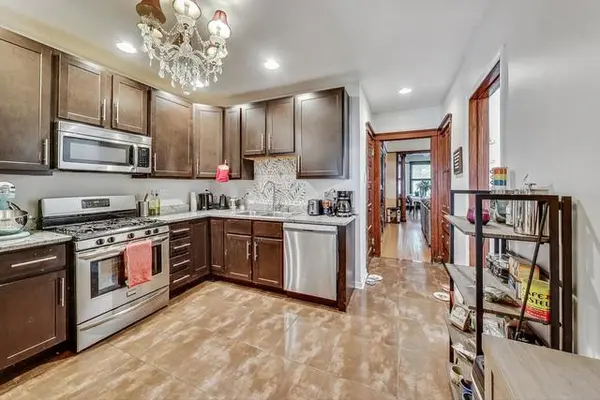 3136 N Kenmore AVE, Chicago, IL 60657