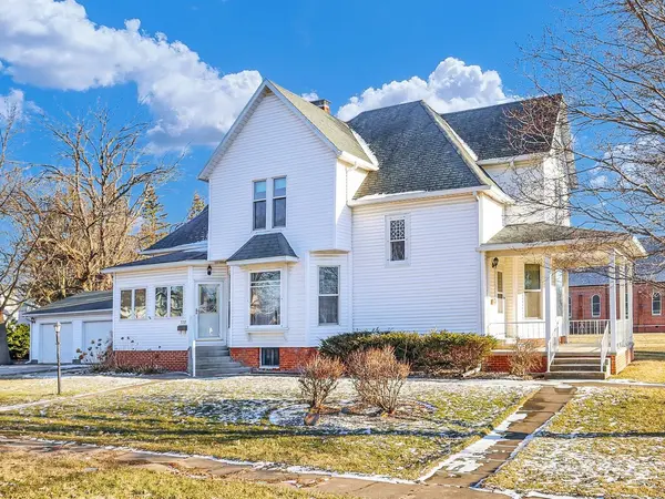 300 S Macon ST, Bement, IL 61813