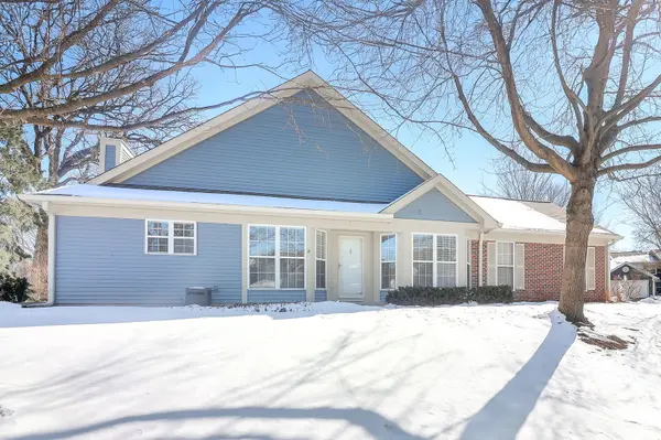 699 Bent Ridge LN, Elgin, IL 60120