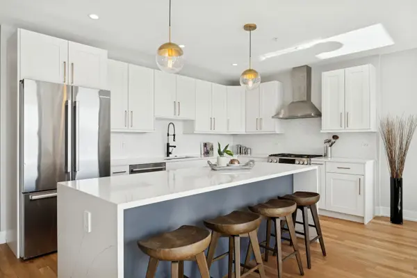 2212 W Lawrence AVE #5W, Chicago, IL 60625