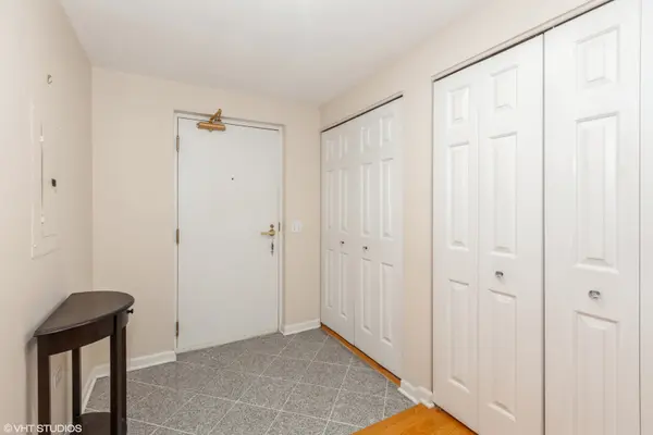 200 N ADDISON AVE #304, Elmhurst, IL 60126