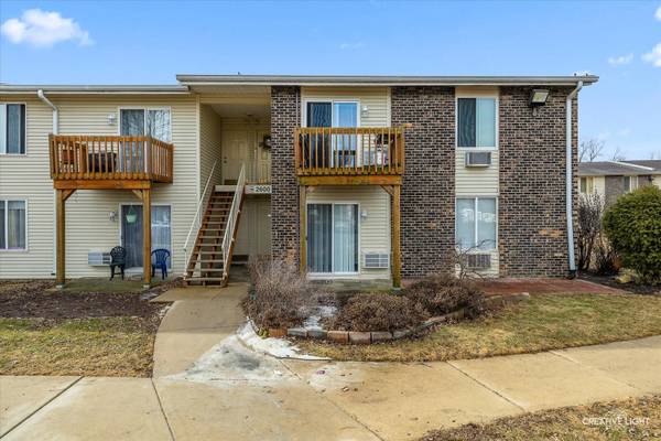 2600 Light RD #106, Oswego, IL 60543