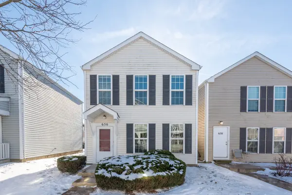 656 Four Seasons BLVD, Aurora, IL 60504