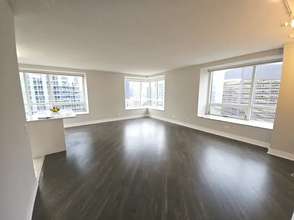 512 N McClurg CT #3010, Chicago, IL 60611