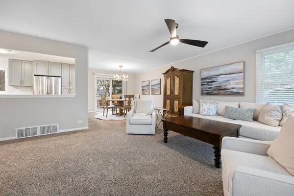 413 TUPELO AVE, Naperville, IL 60540