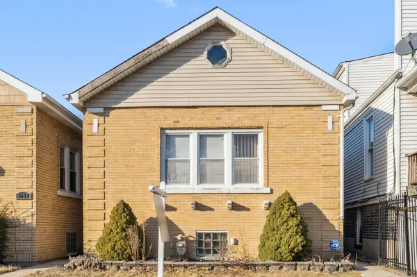 5152 W Bloomingdale AVE, Chicago, IL 60639