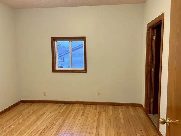 325 Maple ST, Oglesby, IL 61348