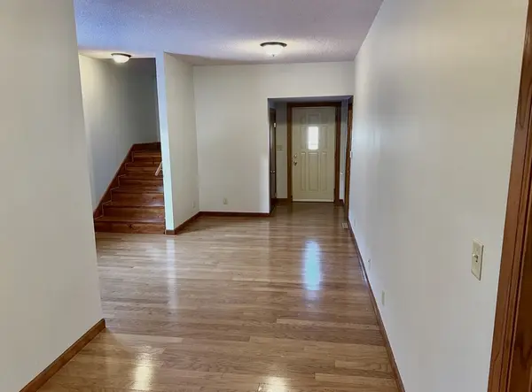 325 Maple ST, Oglesby, IL 61348
