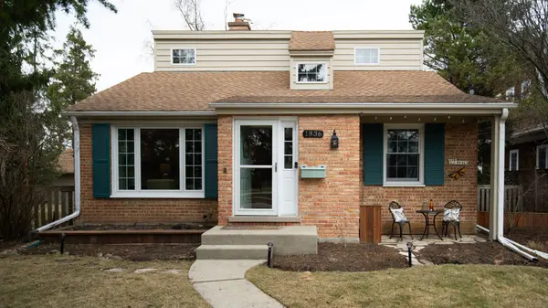 1836 Oak AVE, Northbrook, IL 60062