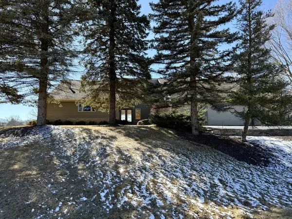 27335 W Hickory Ridge CT, Lake Barrington, IL 60010