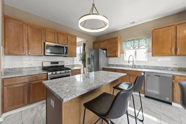 1819 Wild Rose TRL, Joliet, IL 60431