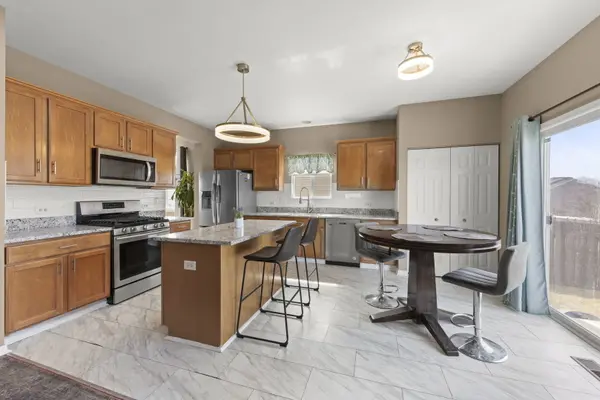 1819 Wild Rose TRL, Joliet, IL 60431