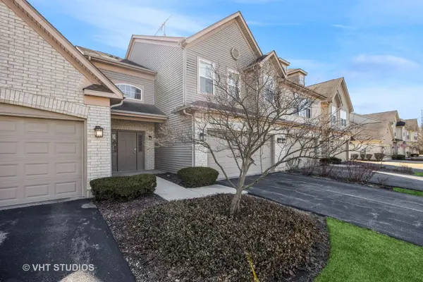 2703 Cobblestone DR #B, Prairie Grove, IL 60012
