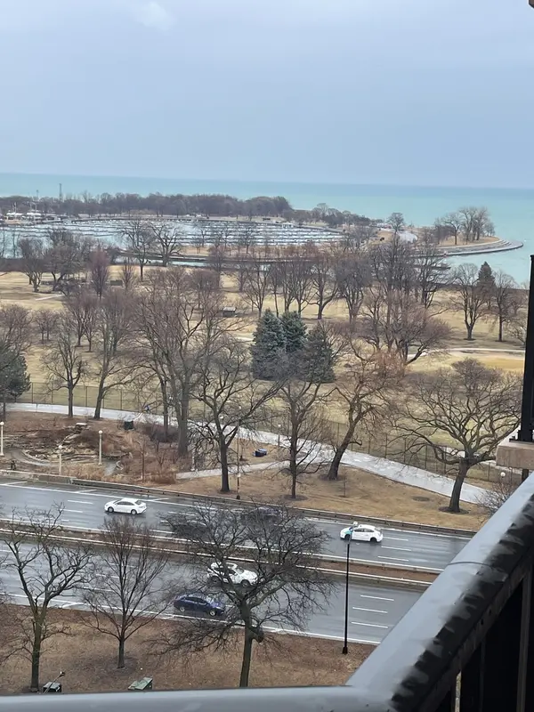 4170 N Marine DR #15H, Chicago, IL 60613