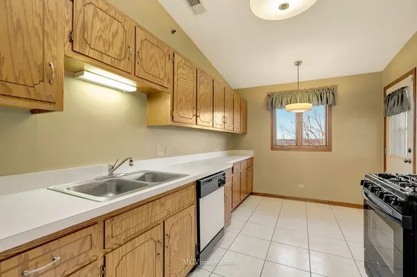 10626 Ridgeland AVE #3C, Chicago Ridge, IL 60415