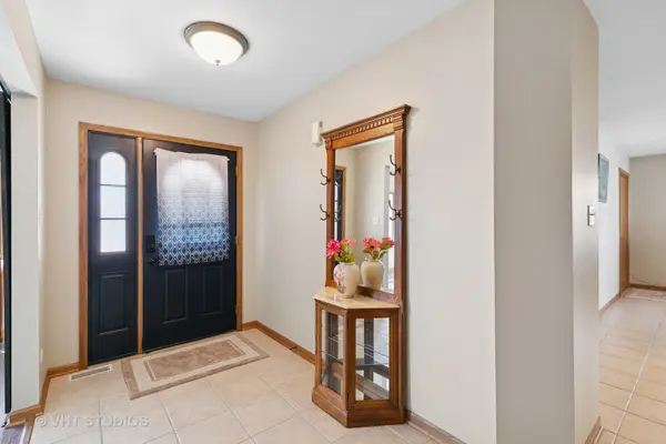 269 Mallards CV, Beecher, IL 60401