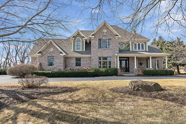 6919 W Applewood LN, Spring Grove, IL 60081