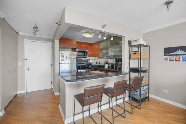 111 W MAPLE ST #1510, Chicago, IL 60610