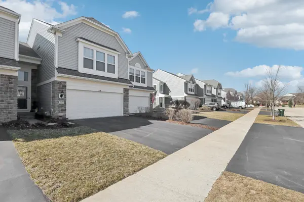 249 Devoe DR, Oswego, IL 60543