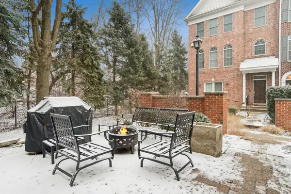 237 Boxcar AVE, Naperville, IL 60540