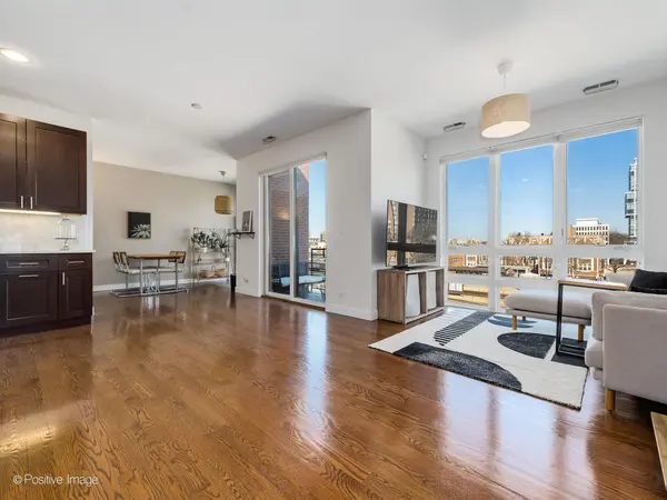 1005 South BLVD #403, Oak Park, IL 60302